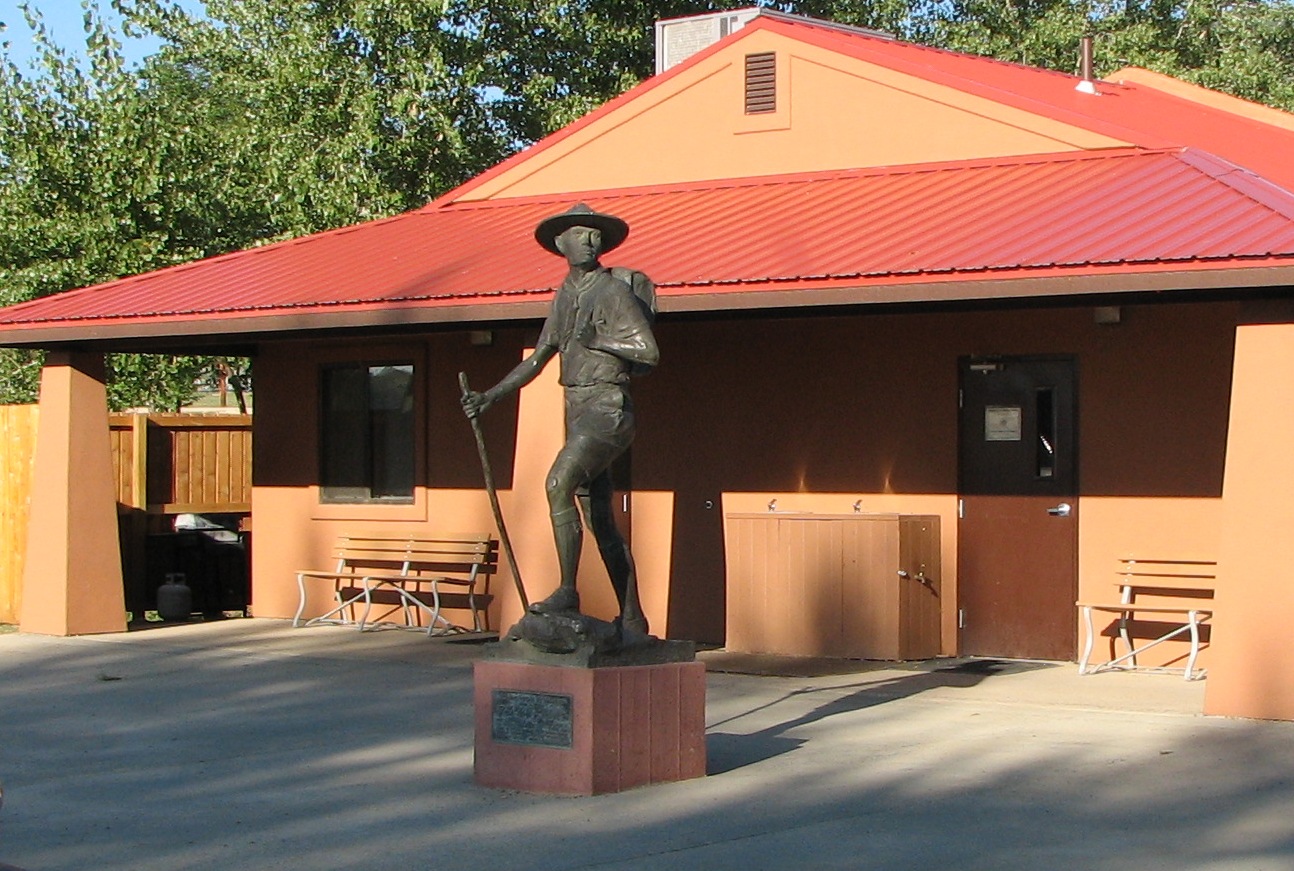 hiker statue